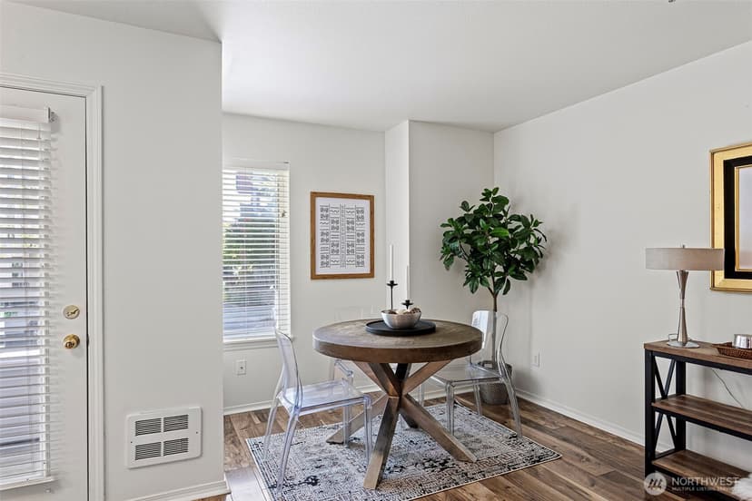 Property photo for 2024 NW 57th Street ##102, Seattle photo 2