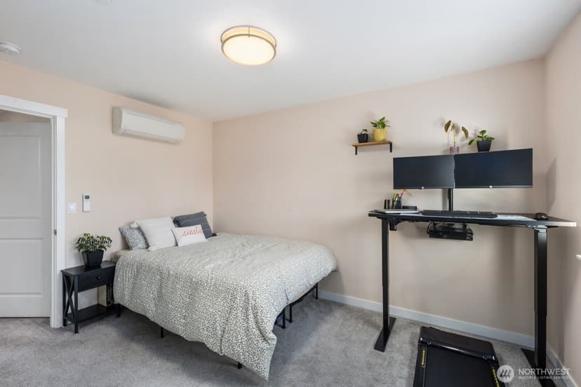 Property photo for 18124 1st Place SW, Normandy Park photo 29