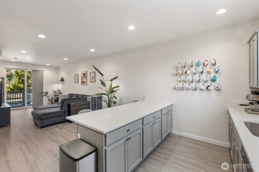 Property photo for 18124 1st Place SW, Normandy Park photo 13