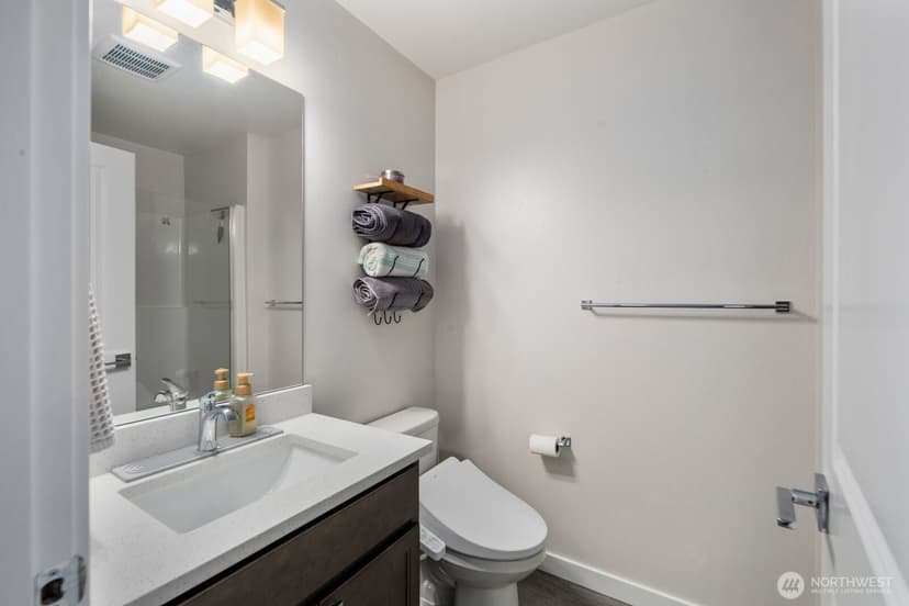 Property photo for 18124 1st Place SW, Normandy Park photo 30