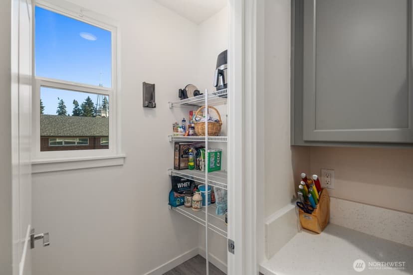 Property photo for 18124 1st Place SW, Normandy Park photo 10
