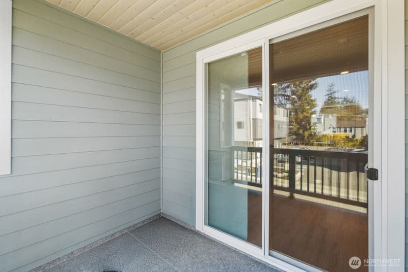Property photo for 18124 1st Place SW, Normandy Park photo 18
