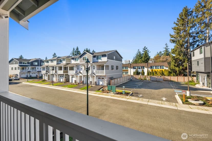 Property photo for 18124 1st Place SW, Normandy Park photo 17