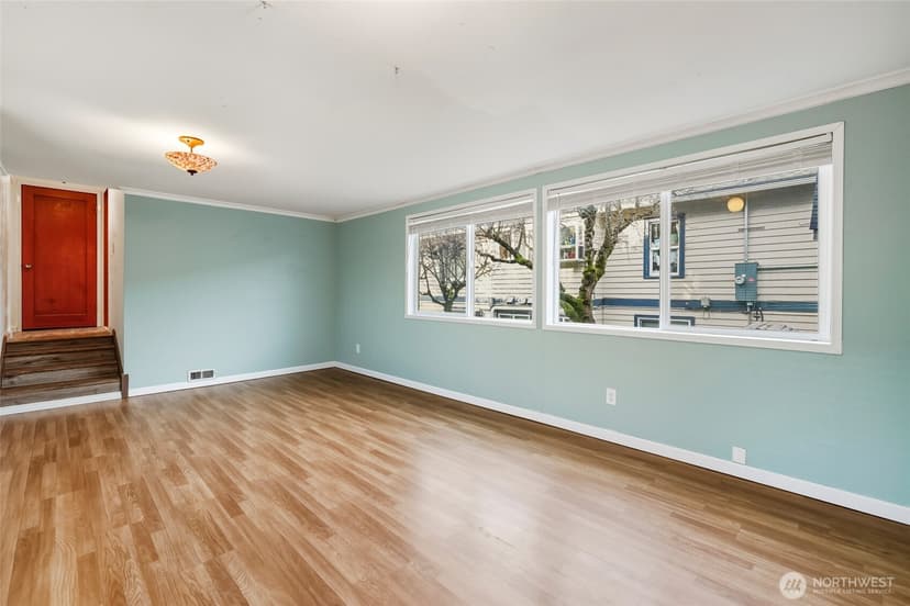 Property photo for 108 F Street SE, Auburn photo 12