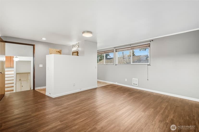 Property photo for 108 F Street SE, Auburn photo 18