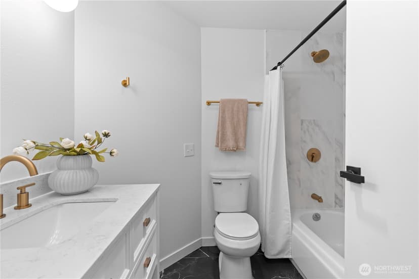 Property photo for 13735 15th Avenue NE #A7, Seattle photo 17
