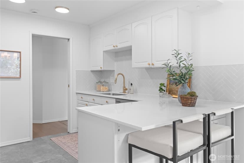 Property photo for 13735 15th Avenue NE #A7, Seattle photo 9