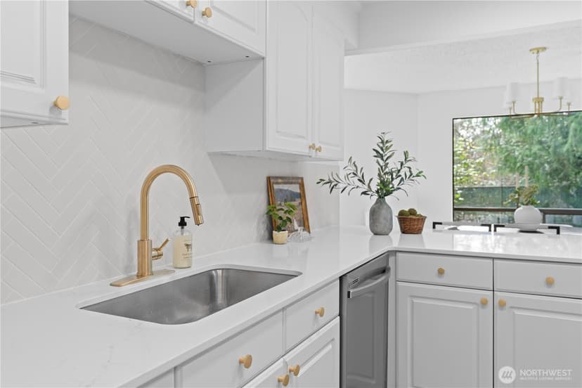 Property photo for 13735 15th Avenue NE #A7, Seattle photo 5
