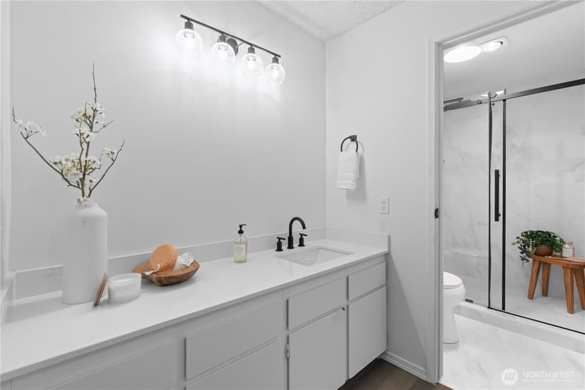 Property photo for 13735 15th Avenue NE #A7, Seattle photo 23