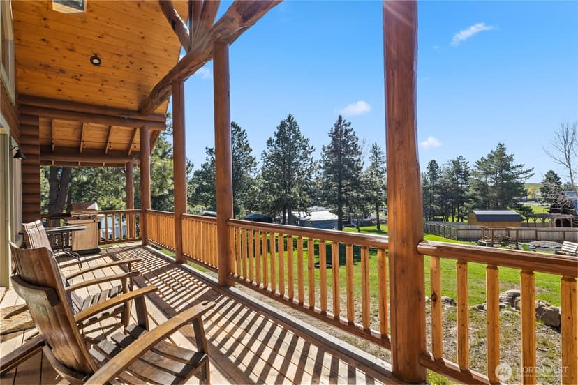 Property photo for 351 Ridge Loop Drive, Cle Elum photo 7