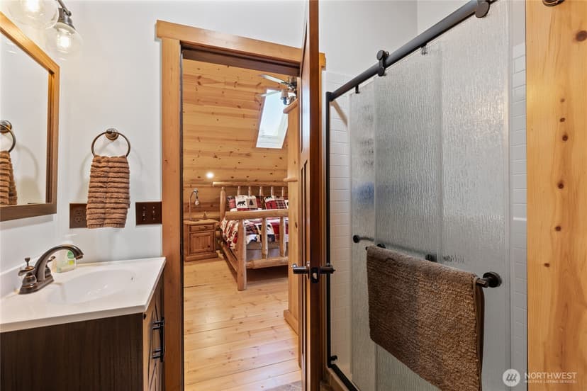 Property photo for 351 Ridge Loop Drive, Cle Elum photo 32