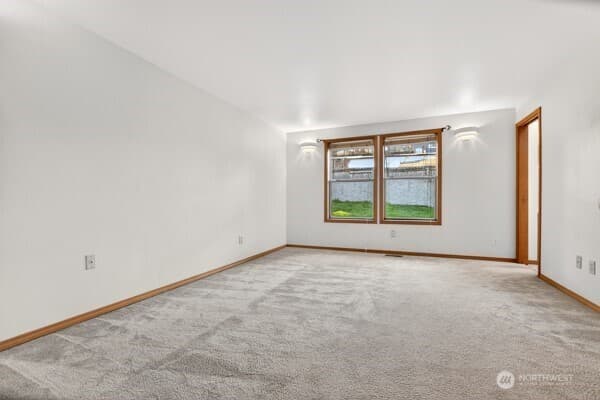 Property photo for 21622 120th Avenue SE, Kent photo 24