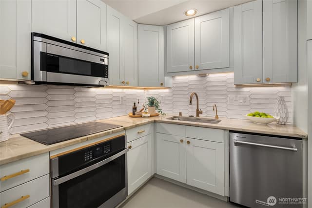 Property photo for 526 1st Avenue S #205, Seattle photo 5
