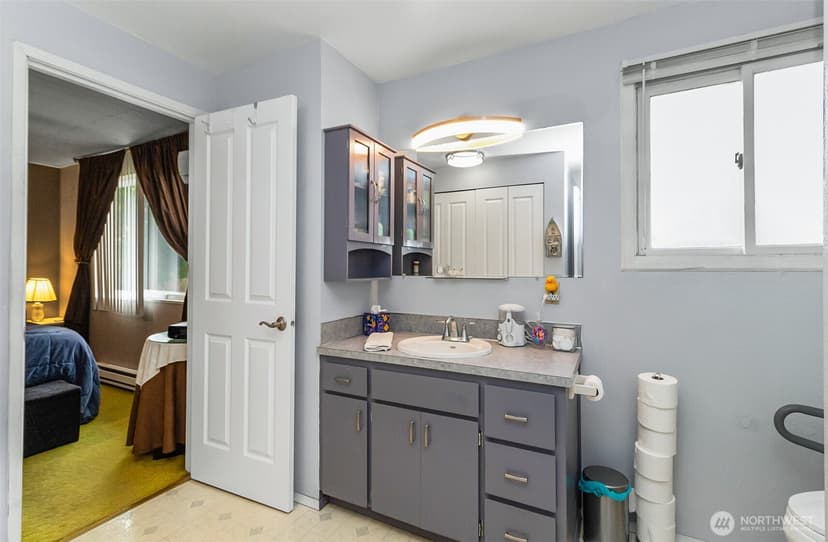 Property photo for 1302 Pine Avenue, Snohomish photo 17
