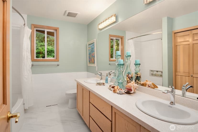 Property photo for 23401 82nd Avenue SE, Woodinville photo 24