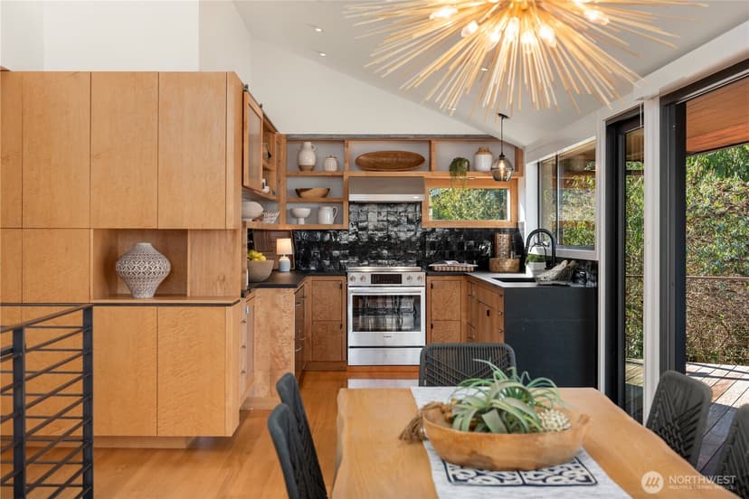 Property photo for 3350 58th Avenue SW, Seattle photo 10