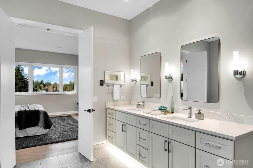 Property photo for 1470 SW 158th Street, Burien photo 18