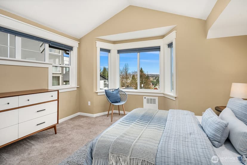Property photo for 114 W Florentia Street #B, Seattle photo 11