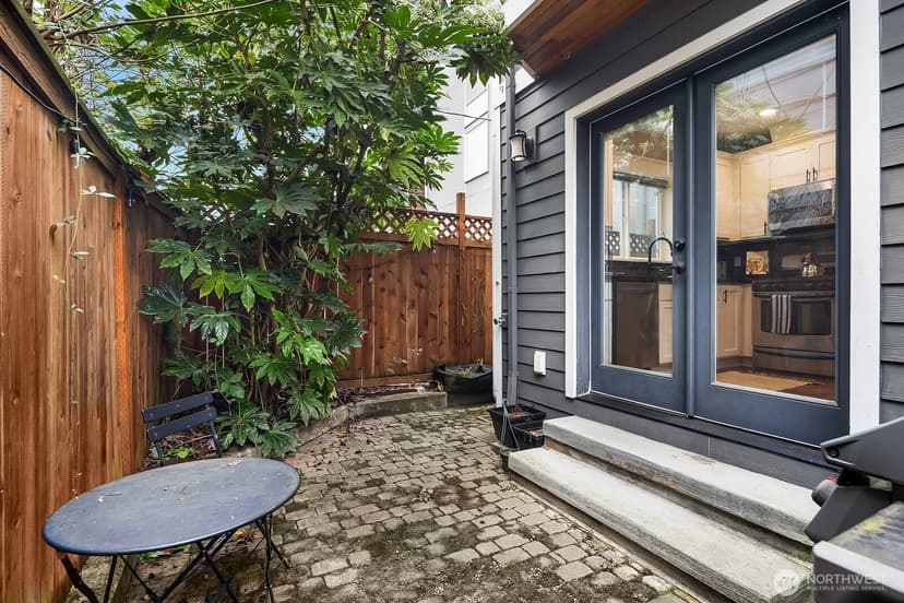 Property photo for 114 W Florentia Street #B, Seattle photo 18