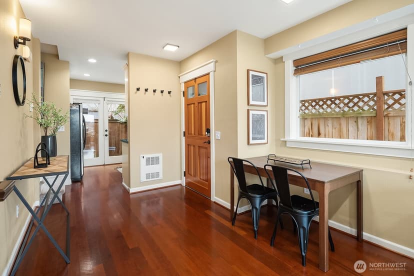 Property photo for 114 W Florentia Street #B, Seattle photo 6