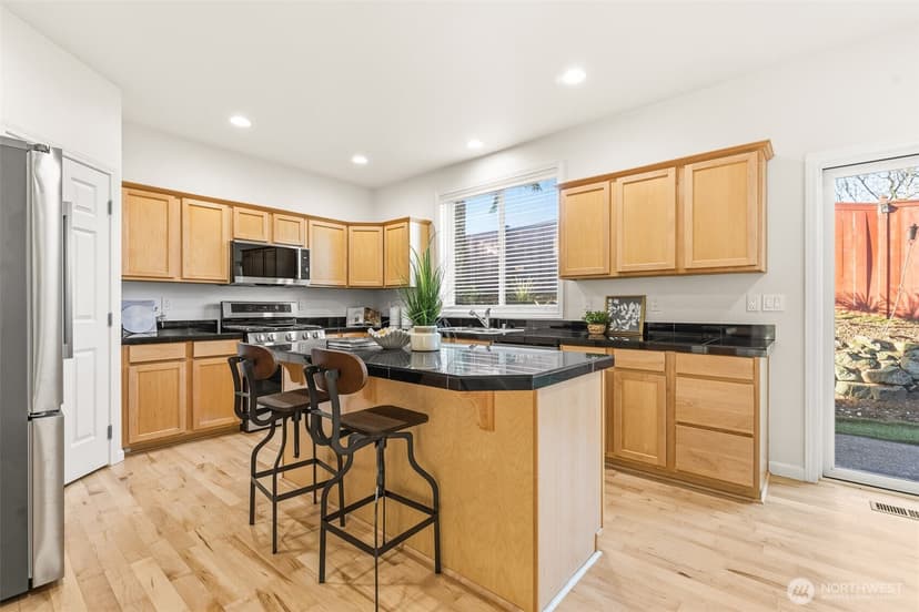 Property photo for 2017 NE 24th Place, Renton photo 10
