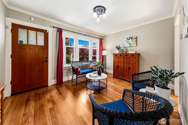 Property photo for 8403 32nd Avenue SW, Seattle photo 2