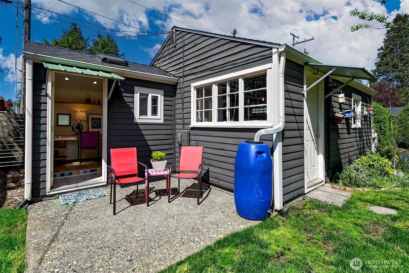 Property photo for 8403 32nd Avenue SW, Seattle photo 14