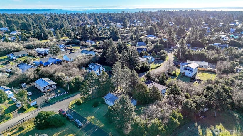 Property photo for 199 Wishkah Street SW, Ocean Shores photo 28