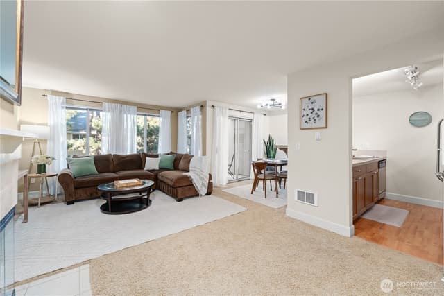 Property photo for 300 N 130th Street #5302, Seattle photo 5