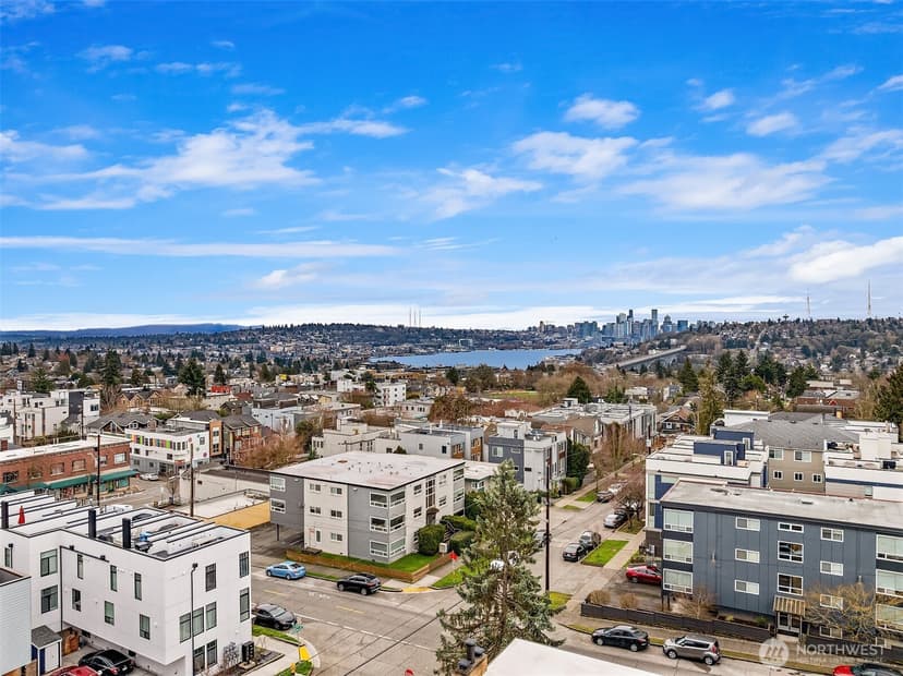 Property photo for 4309 Evanston Avenue N, Seattle photo 11