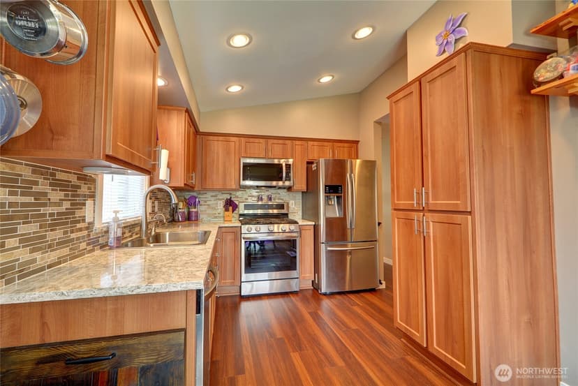 Property photo for 3306 182nd Street NE, Arlington photo 7