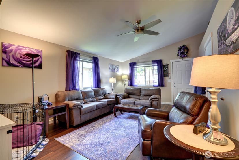 Property photo for 3306 182nd Street NE, Arlington photo 4