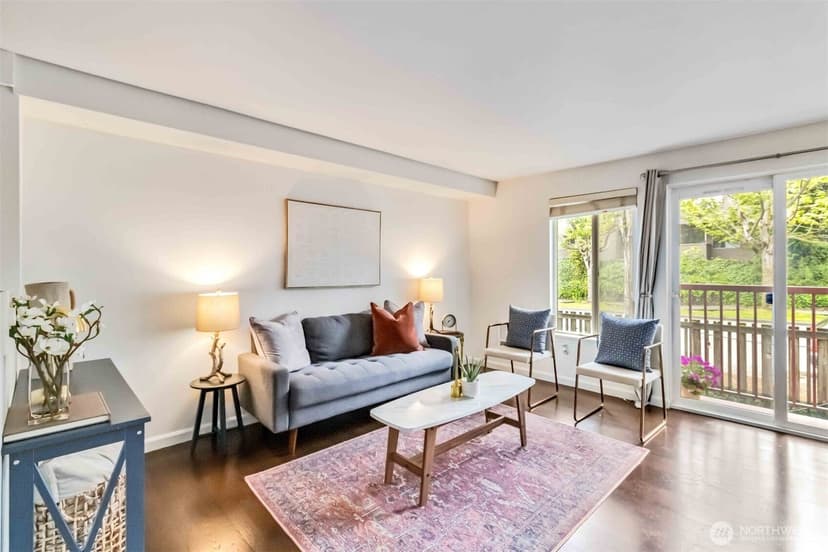 Property photo for 3661 Phinney Avenue N #208, Seattle photo 4