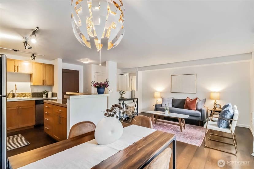 Property photo for 3661 Phinney Avenue N #208, Seattle photo 6
