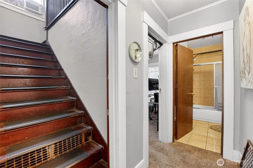 Property photo for 12260 Des Moines Memorial Drive S, Seattle photo 17