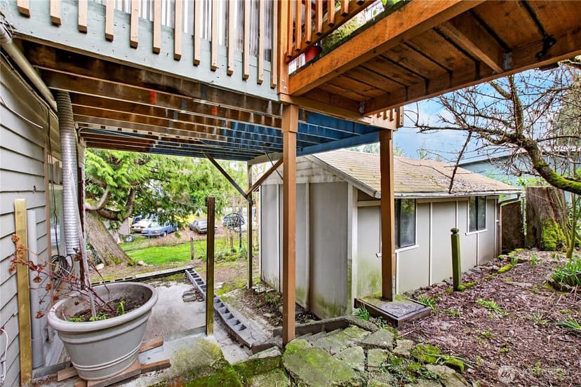 Property photo for 12260 Des Moines Memorial Drive S, Seattle photo 31