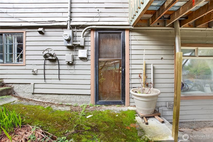 Property photo for 12260 Des Moines Memorial Drive S, Seattle photo 25