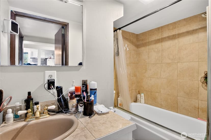 Property photo for 12260 Des Moines Memorial Drive S, Seattle photo 29