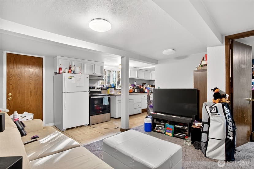 Property photo for 12260 Des Moines Memorial Drive S, Seattle photo 27