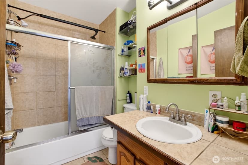 Property photo for 12260 Des Moines Memorial Drive S, Seattle photo 14