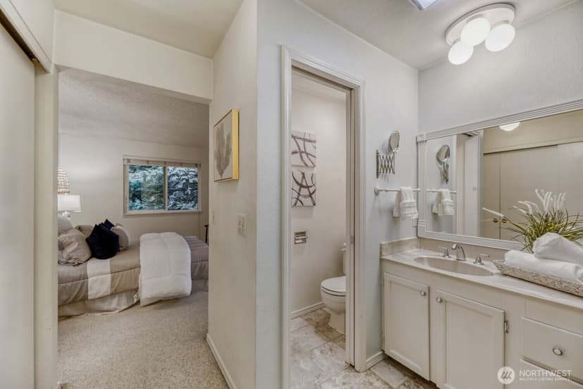 Property photo for 12904 126th Court NE #J302, Kirkland photo 15