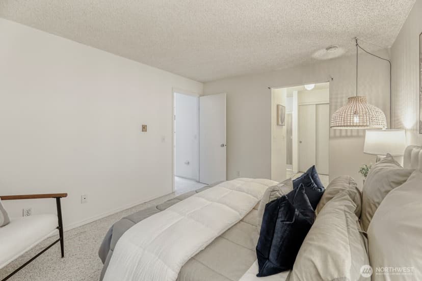 Property photo for 12904 126th Court NE #J302, Kirkland photo 10