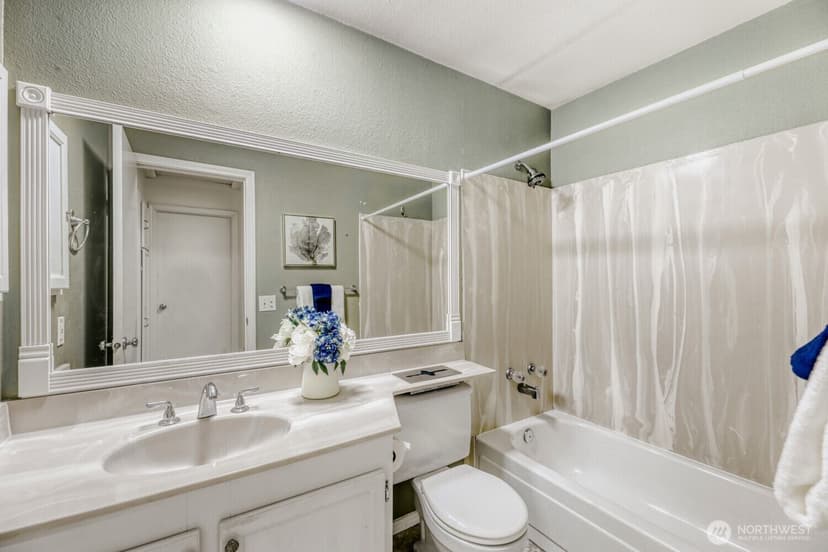 Property photo for 12904 126th Court NE #J302, Kirkland photo 19