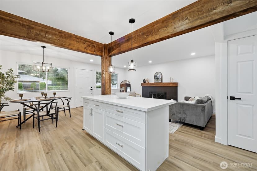 Property photo for 6609 Avondale Road SW, Lakewood photo 5