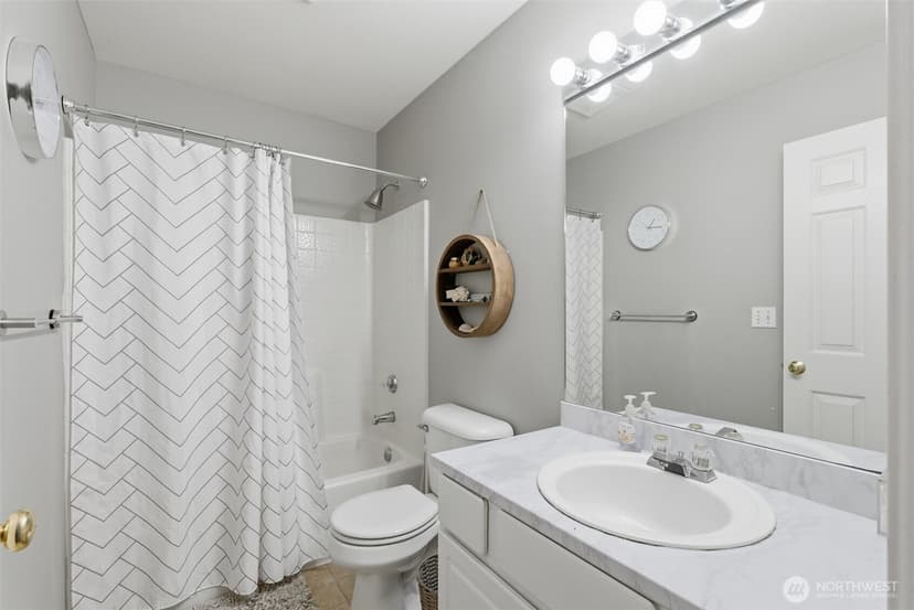 Property photo for 5705 200th Street SW #D, Lynnwood photo 21