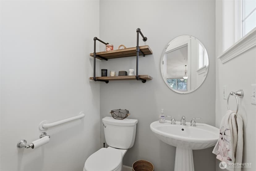 Property photo for 5705 200th Street SW #D, Lynnwood photo 15