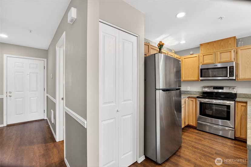 Property photo for 6615 S 239th Place #R109, Kent photo 19