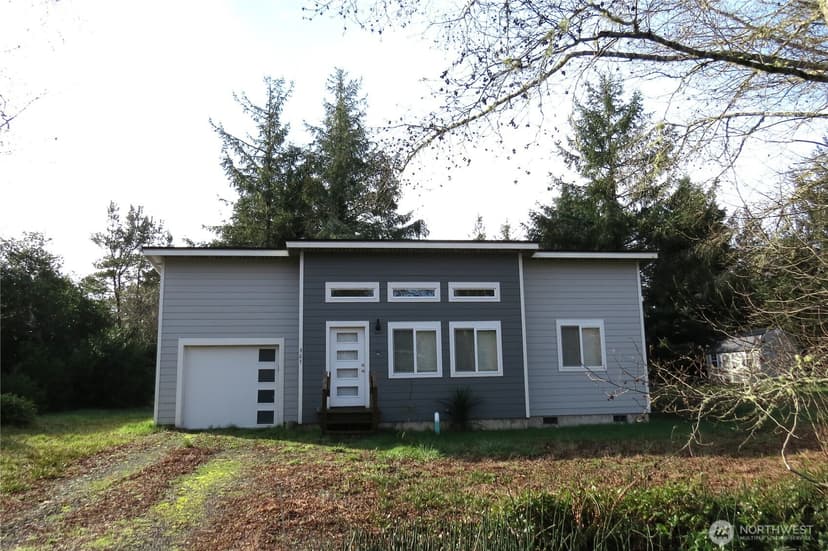 Property photo for 905 Wawona Avenue SW, Ocean Shores