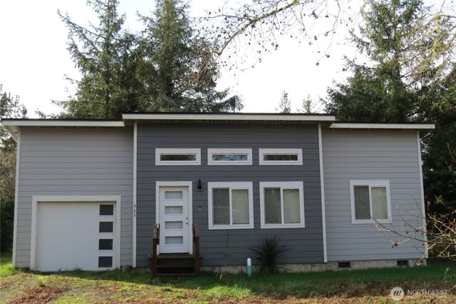 Property photo for 905 Wawona Avenue SW, Ocean Shores photo 2