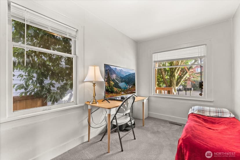 Property photo for 9007 Dayton Avenue N, Seattle photo 9